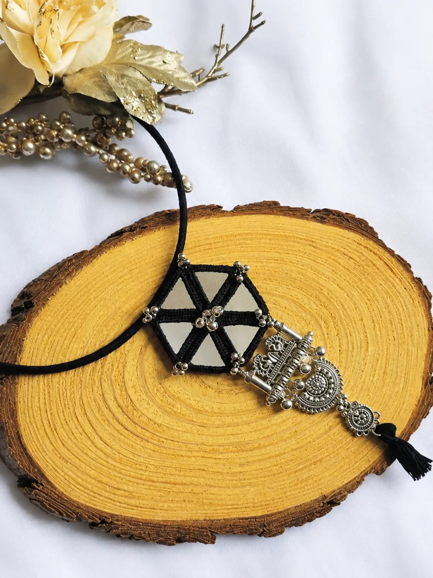 Traditional Navratri Hansli NH04 necklace by Naari Ratan